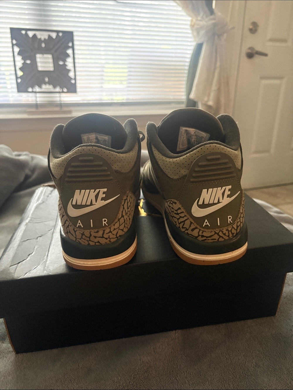 Nike air boys sneakers